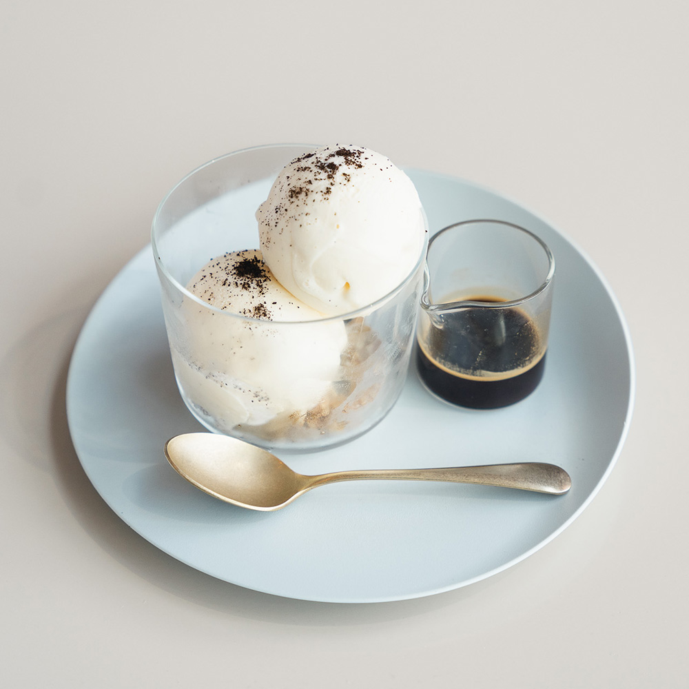 軽くて割れない食器・カトラリー ARAS・エーラス  小皿スロープ 小皿スロープ