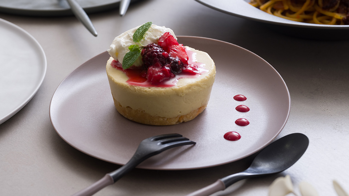 軽くて割れない食器・カトラリー ARAS・エーラス  小皿スロープ