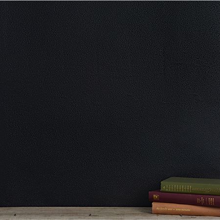 壁紙に塗れる壁紙ペンキ『マットウォール』のマットブラック