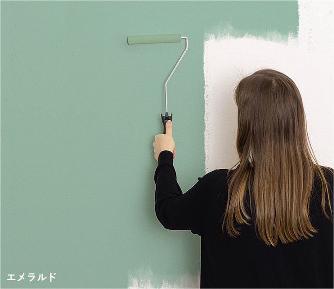 壁紙に塗れるペンキは壁紙を貼るより簡単にリフォームが出来る